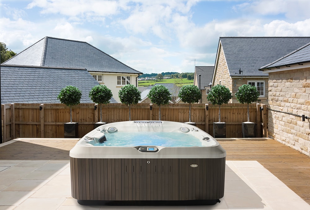 garden-view-jacuzzi-installation-sussex-euphoria