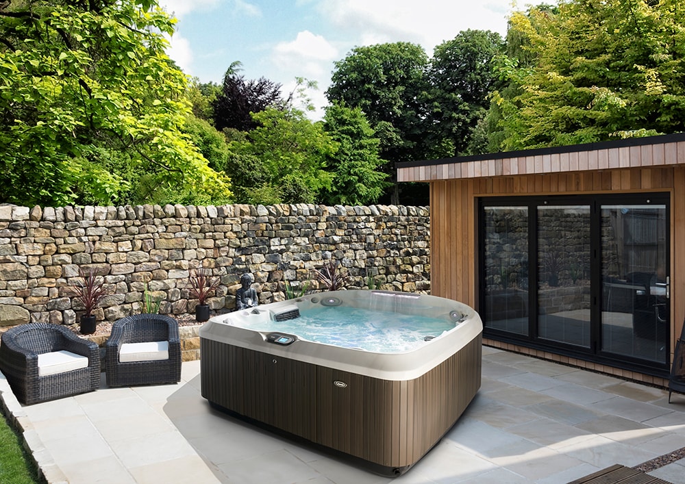 patio-garden-jacuzzi-installation-sussex-euphoria