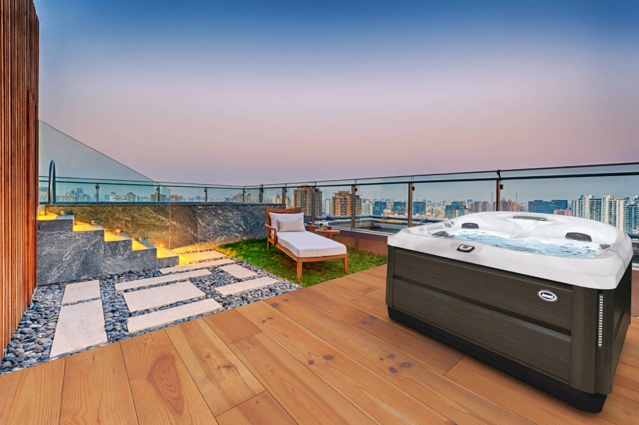 Buying Your First Hot Tub Buyer's Guide [2024]