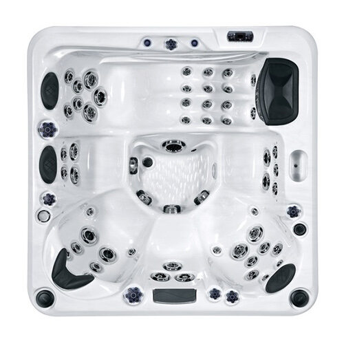 Valetta Hot Tub