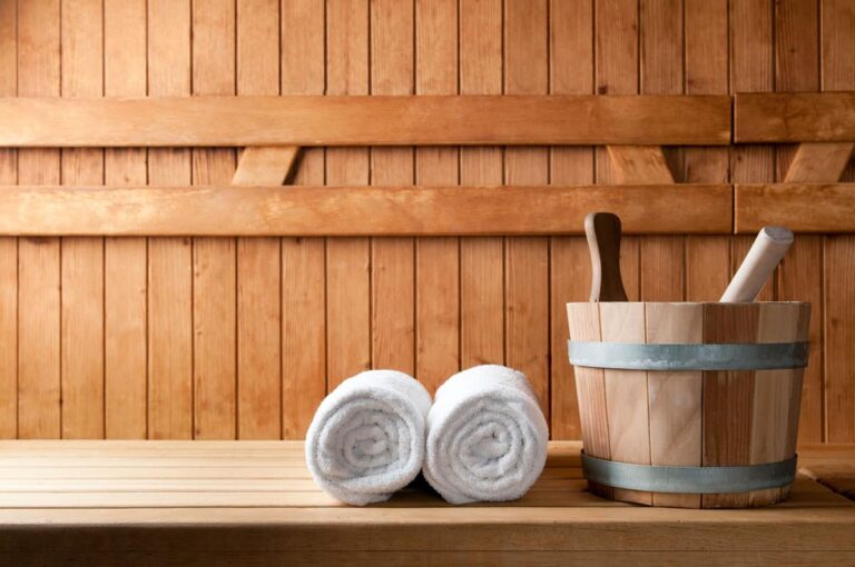 Jacuzzi sauna craftsmanship - sauna installation
